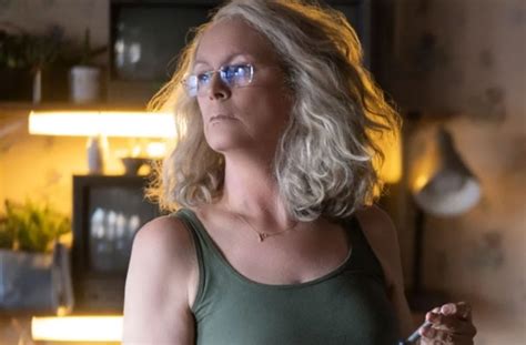 jamie lee curtis boobs|At 63, Jamie Lee Curtis Poses Nude In New Photo Shoot